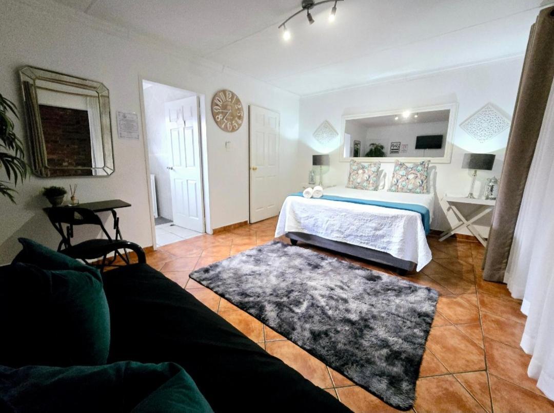 Zhantique Guest House 1- Unit 5 Boksburg Dış mekan fotoğraf