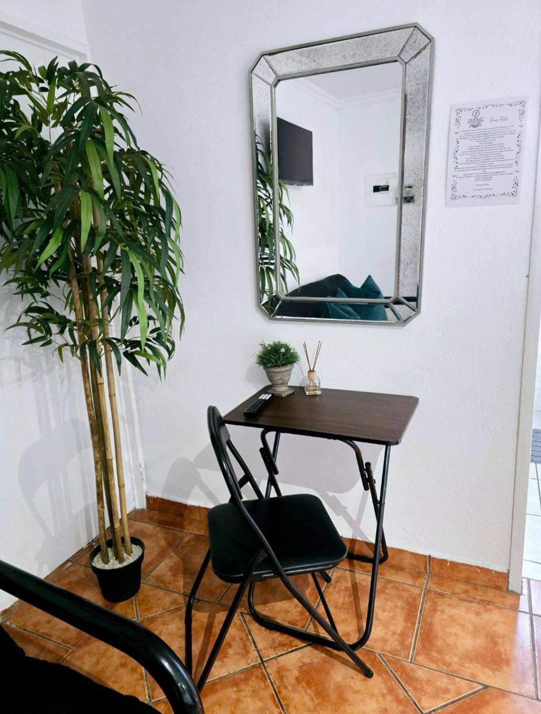 Zhantique Guest House 1- Unit 5 Boksburg Dış mekan fotoğraf