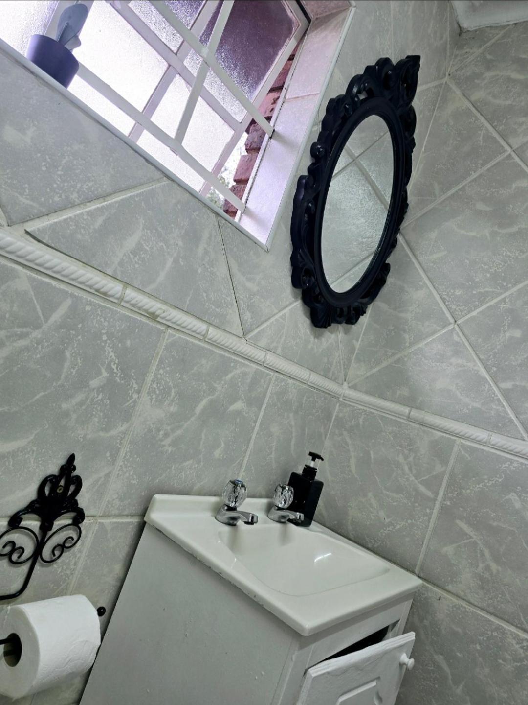 Zhantique Guest House 1- Unit 5 Boksburg Dış mekan fotoğraf